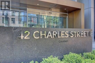 Building Photo - 42 Charles St E