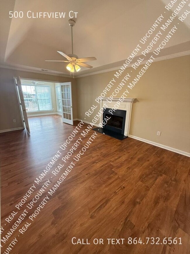 Foto del edificio - 500 Cliffview Ct