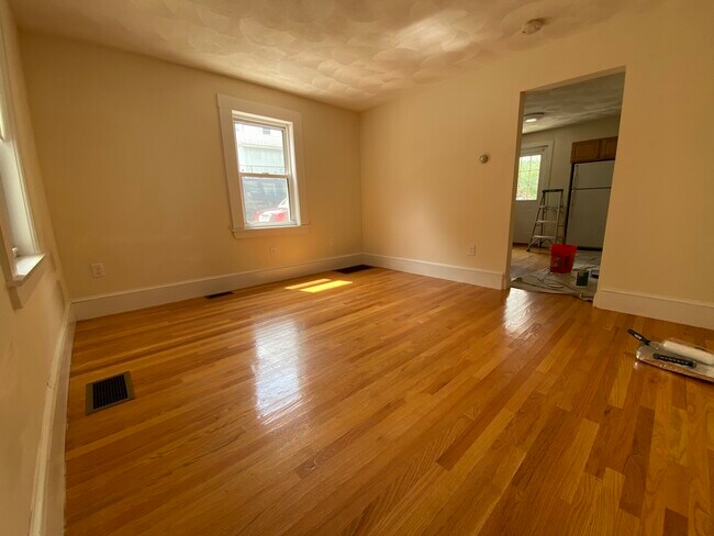 Building Photo - 7 Rifle Ct
