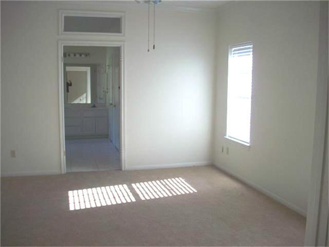 Foto del edificio - 14310 Windsor Oaks Ln