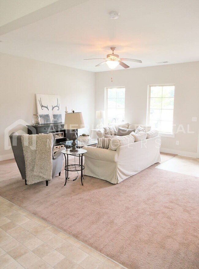Building Photo - Home for rent in Chelsea!!!!