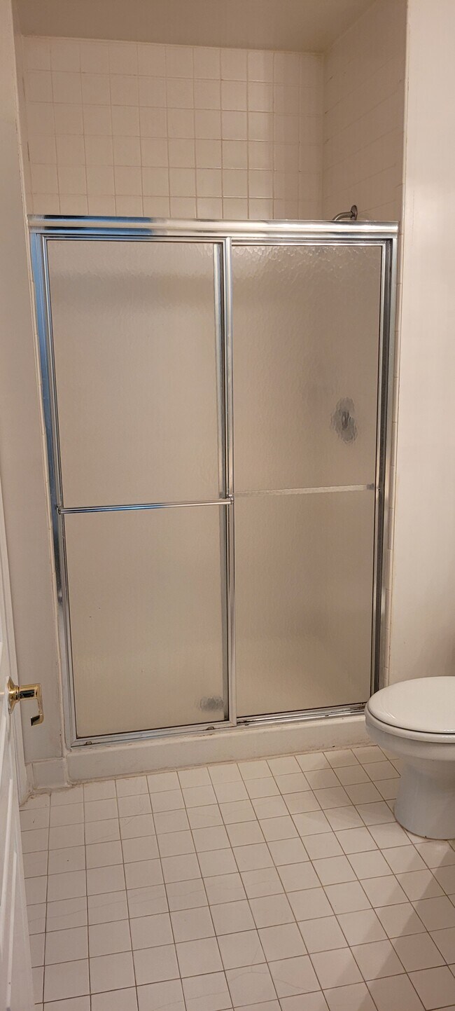 12913 Alton Sq Unit 103, Herndon, VA 20170 Condo for Rent in Herndon