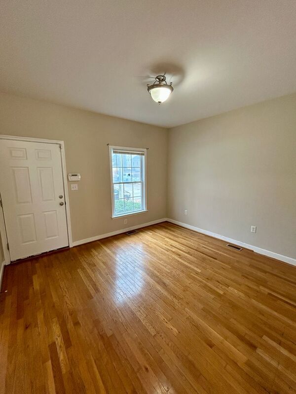 Building Photo - 1713 Jacquelin St