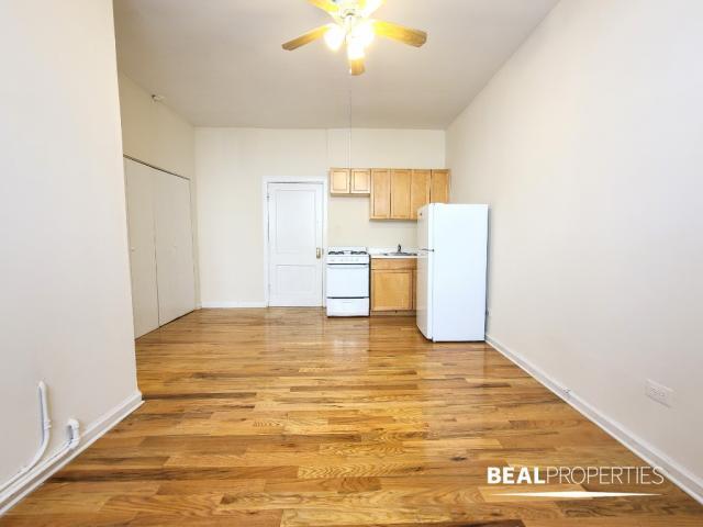Building Photo - 0 bedroom in CHICAGO IL 60657