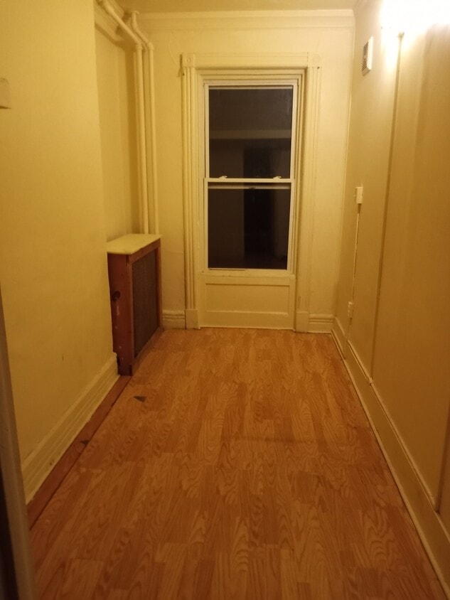 Primary Photo - 150 Lark St