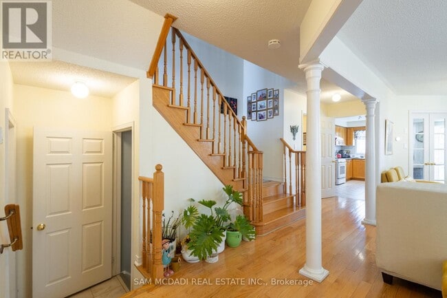 Building Photo - 3158 Clayhill Rd