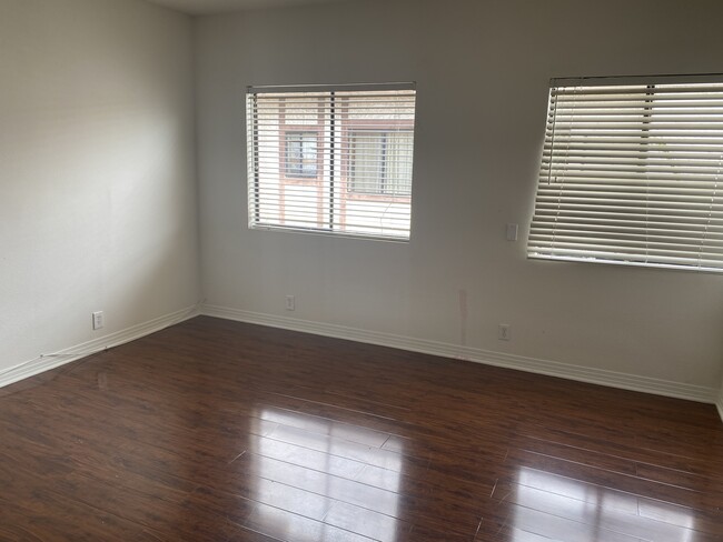 Upstairs Master Bedroom - 6833 Woodman Ave