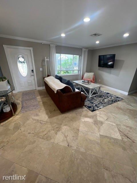 Foto del edificio - 4 br, 2 bath House - 11170 Mohawk St