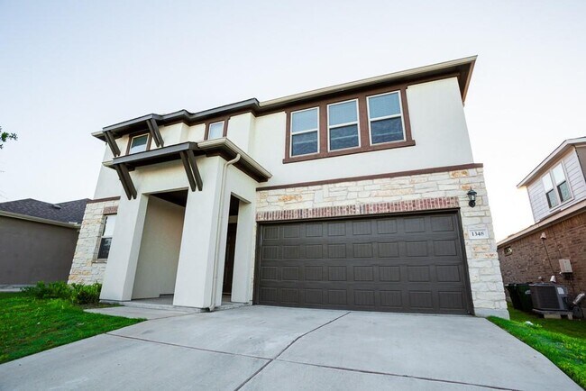 Building Photo - 1348 Eagle Ray St
