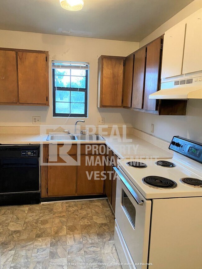 Foto del edificio - 627 Maplewood Dr