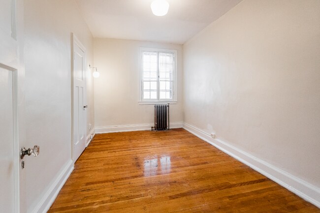 Foto del edificio - 127 Seward Ave