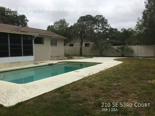 Building Photo - 210 SE 53rd Ct