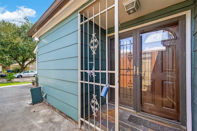 Foto del edificio - 11331 Oakcenter Dr