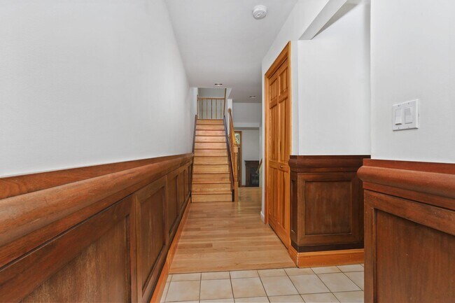 Foto del edificio - 56 Arthur Ct