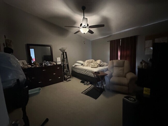 Foto del edificio - 2310 Checkerberry Ln