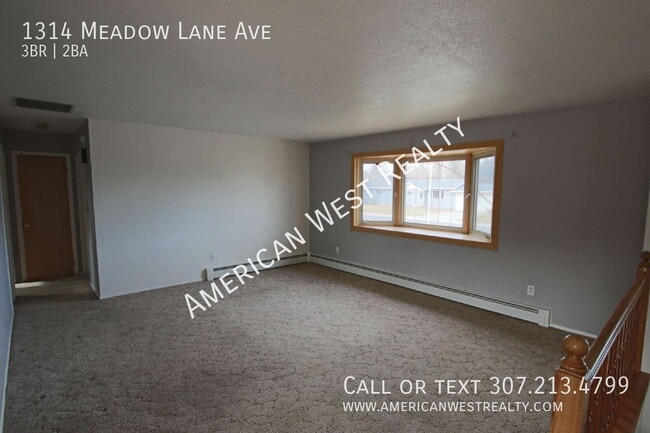 Building Photo - 1314 Meadow Ln Ave