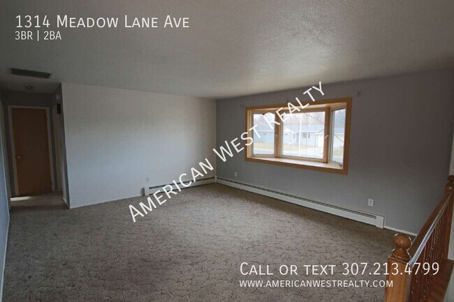 Foto del edificio - 1314 Meadow Ln Ave