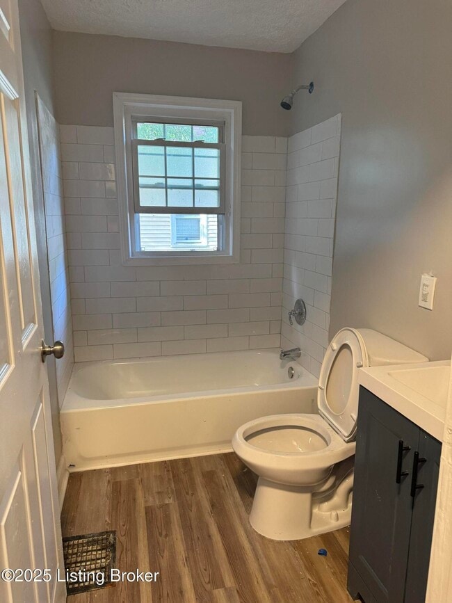 Foto del edificio - 104 N 45th St