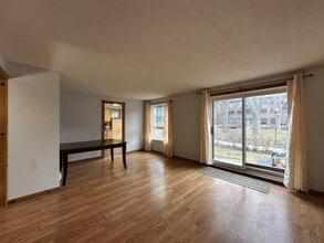 Building Photo - 43 Taunton Rd E