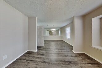 Building Photo - 2415 Pebbledowne Cir