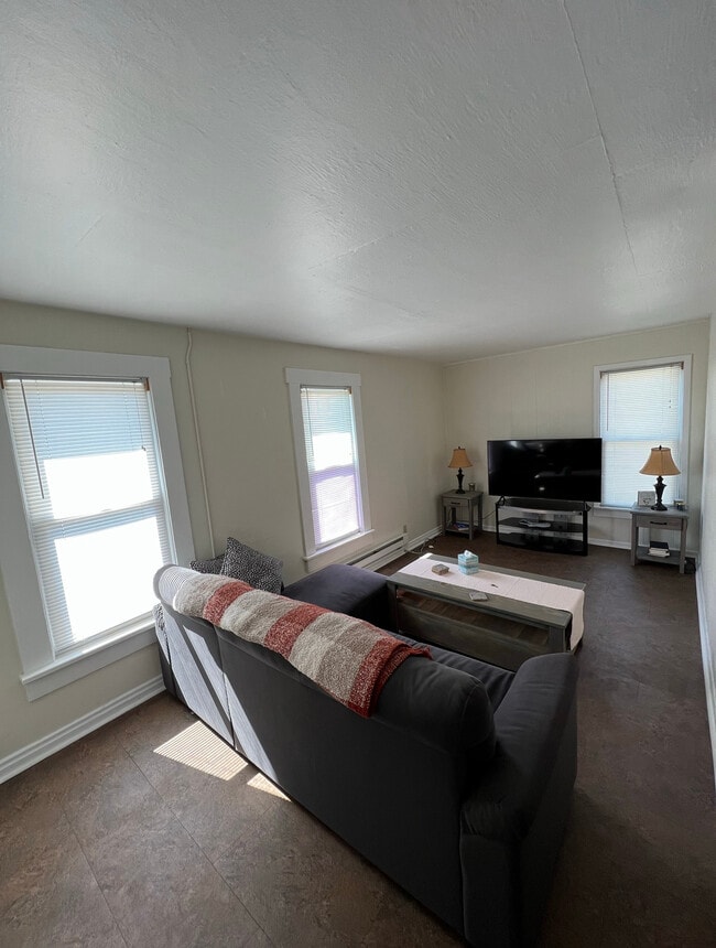 Living room - 759 Locust St