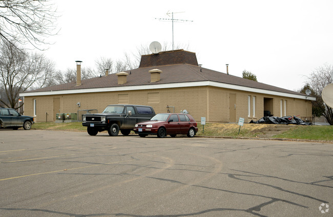 Building Photo - Rockford Riverview Estates