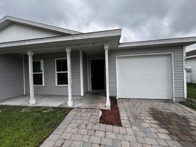 Building Photo - The Trick? Space. The Treat? $600 Off. – 4...