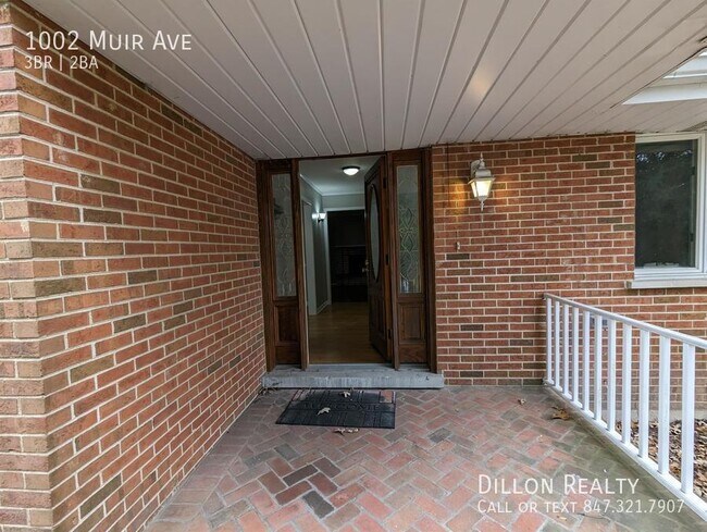 Foto del edificio - 1002 Muir Ave