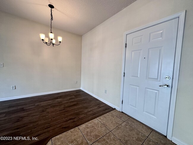 Building Photo - 4908 Key Lime Dr