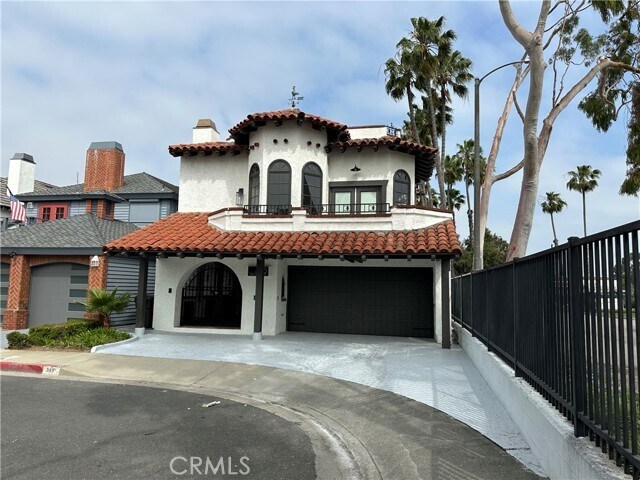 Foto del edificio - 385 Bayside Dr N