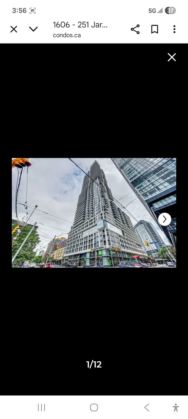 Building Photo - 251 Jarvis St