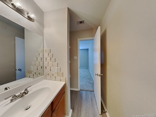 Foto del edificio - 9603 Kennebec Way