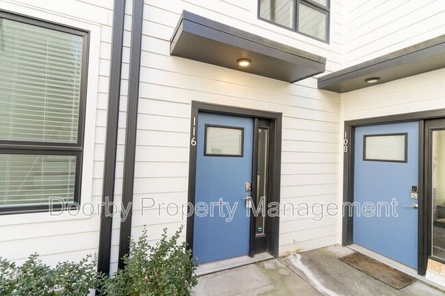 Building Photo - 1522 Adams St