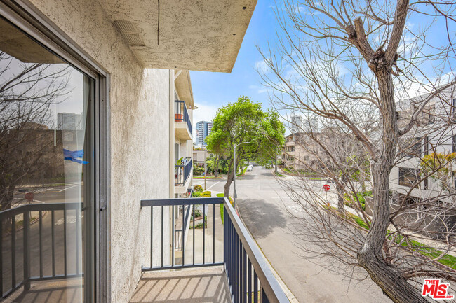 Building Photo - 1122 Peck Dr