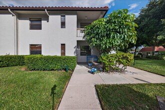 Building Photo - 9187 Norte Lago