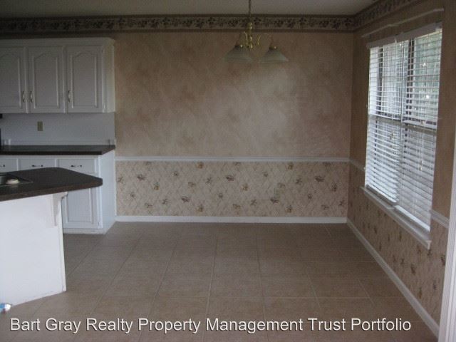 Building Photo - 3 br, 2 bath House - 107 Foxrun Cove