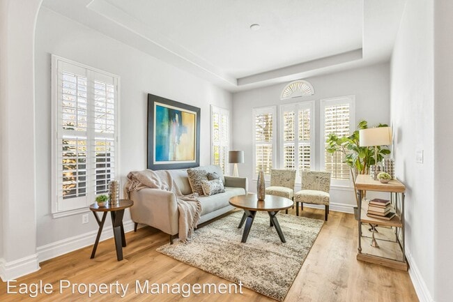 Building Photo - 4 br, 2 bath House - 6300 Park Village St