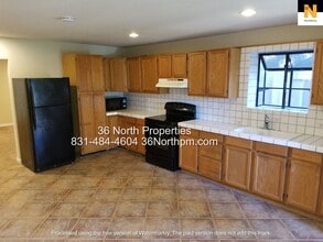 Building Photo - 211 Larkin St
