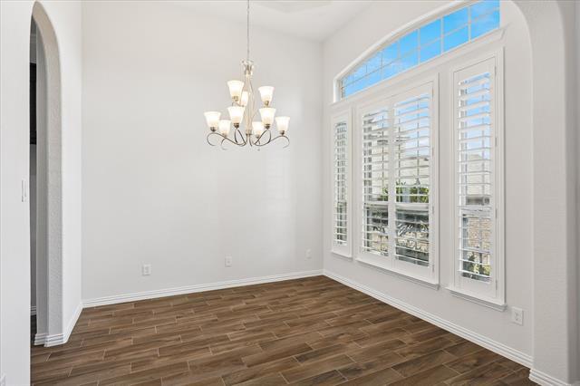 Foto del edificio - 5805 Canyon Oaks Ln