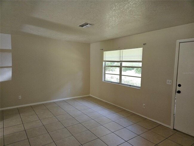 Foto del edificio - 7951 W Fern Pl