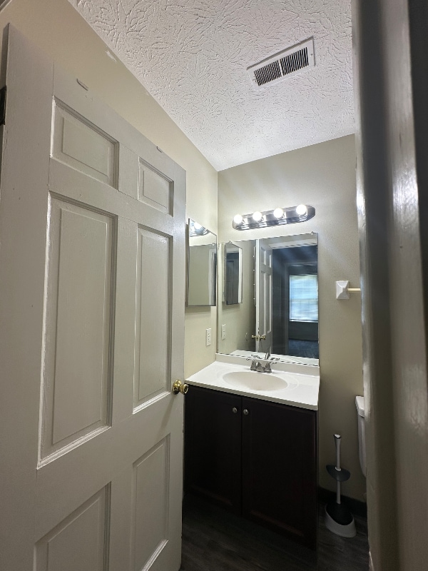 Building Photo - 2523 Broadleaf Ct