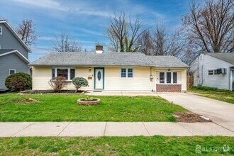 Building Photo - 174 Winthrop Rd