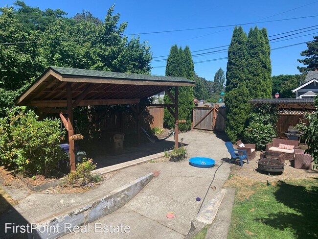Building Photo - 1 br, 1 bath House - 3303 East K
