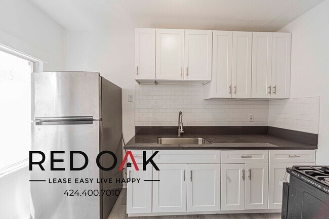 Foto del edificio - 822 S Park View St