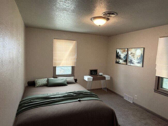Foto del edificio - 410 Quincy St