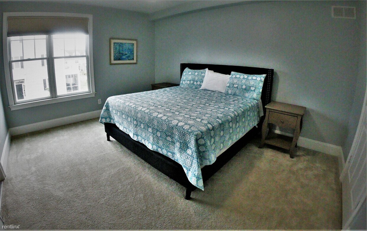 3 br, 3.5 bath Condo 18833 Bethpage Drive Condo for Rent in