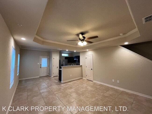 Foto del edificio - 3 br, 2.5 bath House - 6502 MARCEL WAY #104