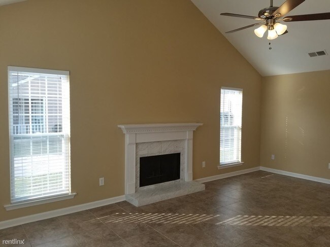 Building Photo - 3 br, 2 bath House - 532 Buck Creek Ln