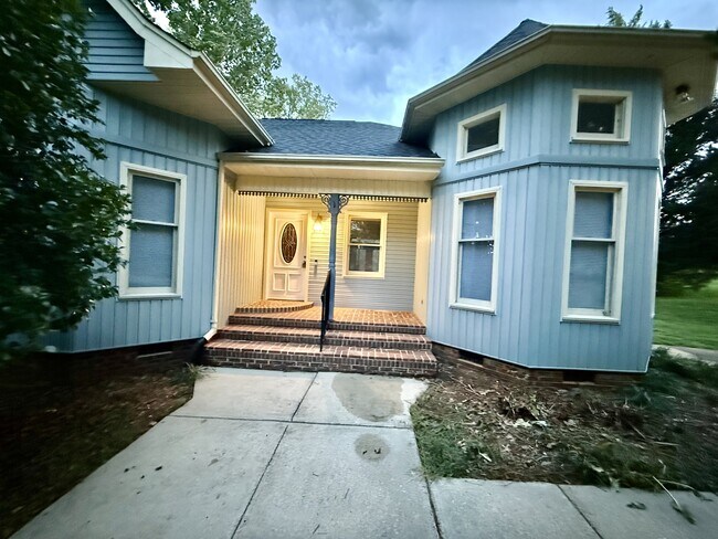 Foto del edificio - 140 White Oak Cir