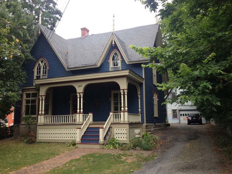 Primary Photo - 109 E Genesee St